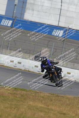 media/Nov-26-2022-Fastrack Riders (Sat) [[b001e85eef]]/Level 1/Session 3 Outside Turn 9/